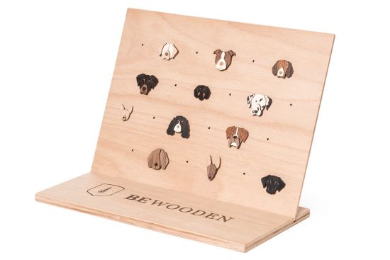 Brooches Stand Big – natural Brooches Stand Big – natural
