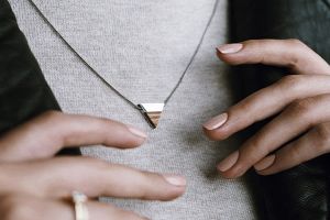 Náhrdelník Rea Necklace Triangle Náhrdelník Rea Necklace Triangle