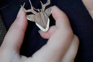Dřevěný přívěsek Deer Pendant Dřevěný přívěsek Deer Pendant