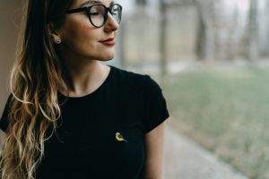 Dřevěná brož Tit Brooch Dřevěná brož Tit Brooch