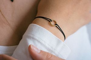 este - Circum Gold este - Circum Gold