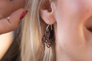 Dřevěné náušnice Trillo Earrings Dřevěné náušnice Trillo Earrings