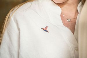 Dřevěná brož Pink Hummingbird Brooch Dřevěná brož Pink Hummingbird Brooch