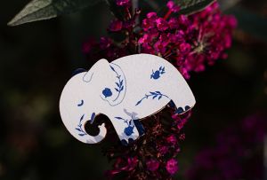 Dřevěná brož Slon v Porcelánu Dřevěná brož Slon v Porcelánu