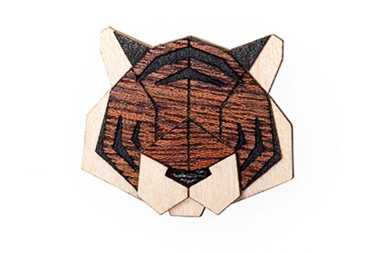 Dřevěná brož Tiger Brooch Dřevěná brož Tiger Brooch