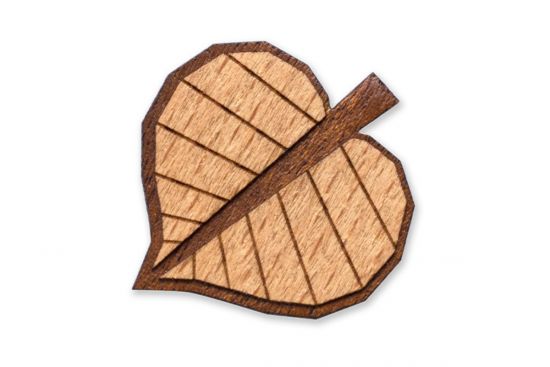 Dřevěná brož Lípa Brooch Dřevěná brož Lípa Brooch