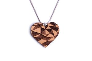 Dřevěný přívěsek Love Pendant Dřevěný přívěsek Love Pendant